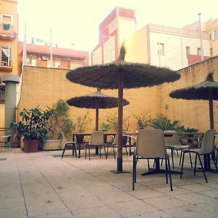 Residencia Universitaria San Agustin Barselona Dış mekan fotoğraf