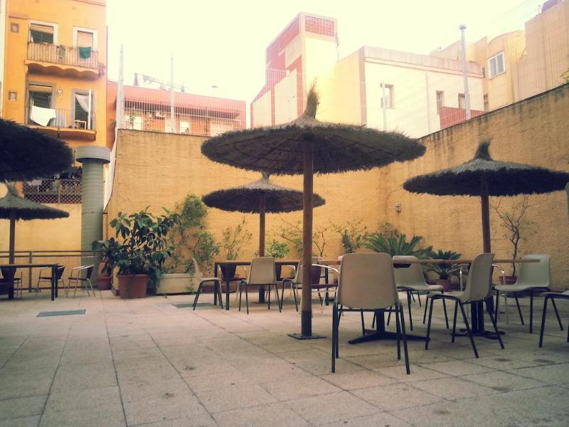 Residencia Universitaria San Agustin Barselona Dış mekan fotoğraf